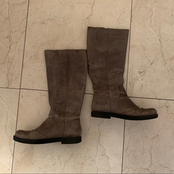 Easy Spirit women’s genuine leather boot. - Picture 2 of 12